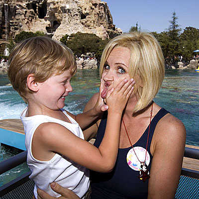 Jenny McCarthy e seu filho Evan