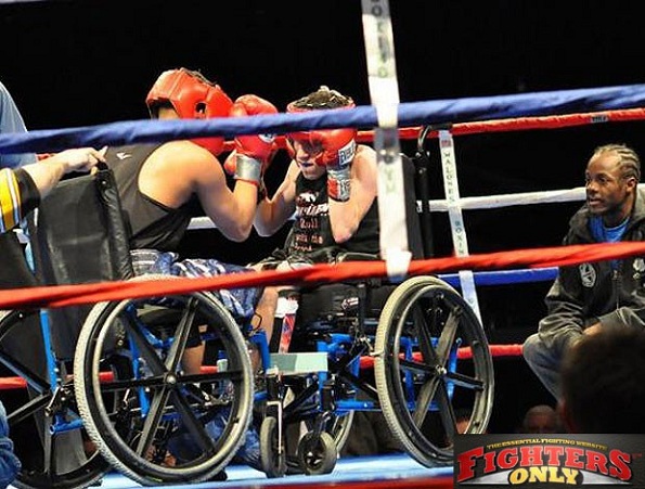 Boxe entre cadeirantes já existe, mas ainda não é esporte paralímpico (Foto: Reprodução)