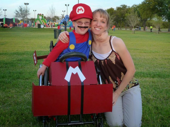 Fantasia para crianças com deficiência física: Mário Kart