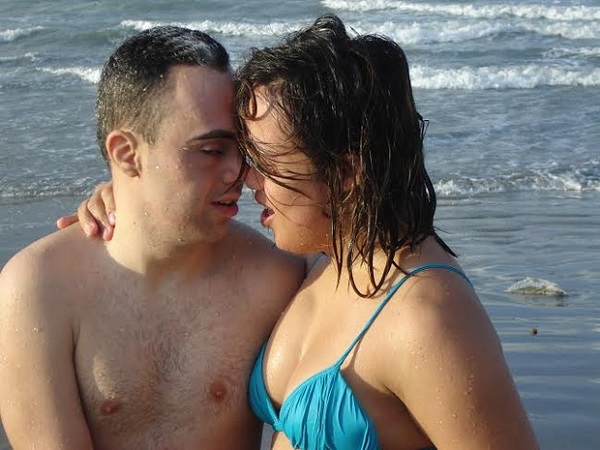 Fátima e Vinicius namoraram por dois anos até casar (Foto: Reprodução/Facebook)