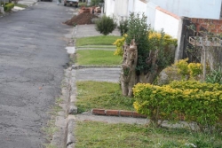 Menos de 1% das calçadas de Curitiba seguem regras de acessibilidade
