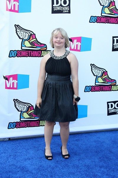 Lauren Potter na entrega de prêmios Something Awards