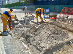 Rampa é construída na Avenida Presidente Vargas