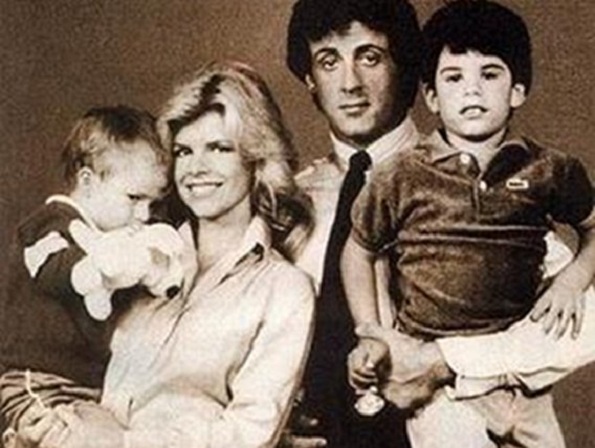 Família: Sasha e Stallone tiveram dois filhos, Sage e Seargeoh. O último foi diagnosticado com autismo. (Foto: The Italian Stallion) 