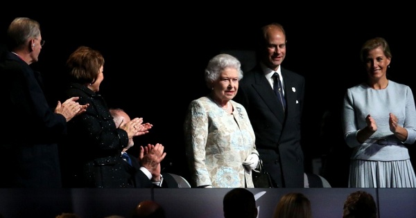 Rainha Elizabeth II durante a cerimônia de abertura dos Jogos Paraolímpicos de Londres