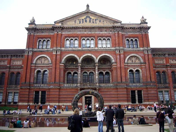 Victoria & Albert Museum