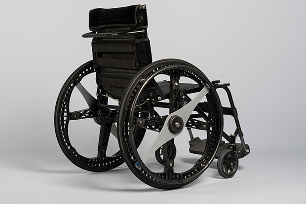 Cadeira com roda dobrável