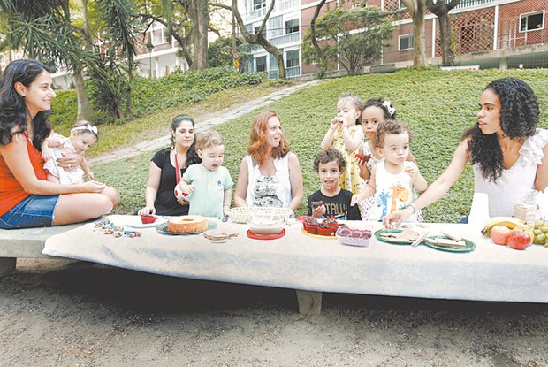 Piquenique com alimentos para alérgicos é uma das atividades do grupo da campanha Põe no Rótulo. Foto: Estefan Radovicz / Agência O Dia