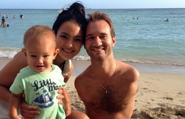 Nick, sua esposa e filho