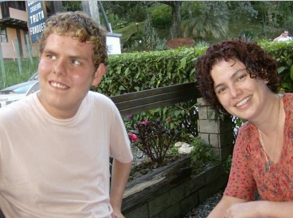 Patricia Luckesi e filho com deficiência