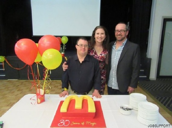 Russell O’Grady em seu 30o aniversário no emprego.